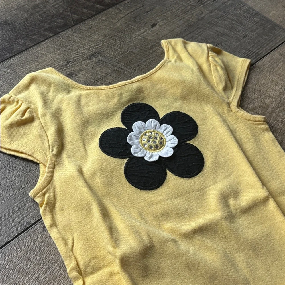 Gymboree outfit Yellow & White